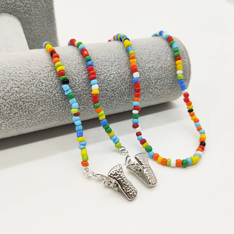 Cadena de gafas de sol con cuentas de colores para mujer