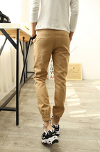 Pantalones deportivos tipo harem para hombre