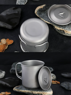 Taza plegable de titanio para acampar y viajar.